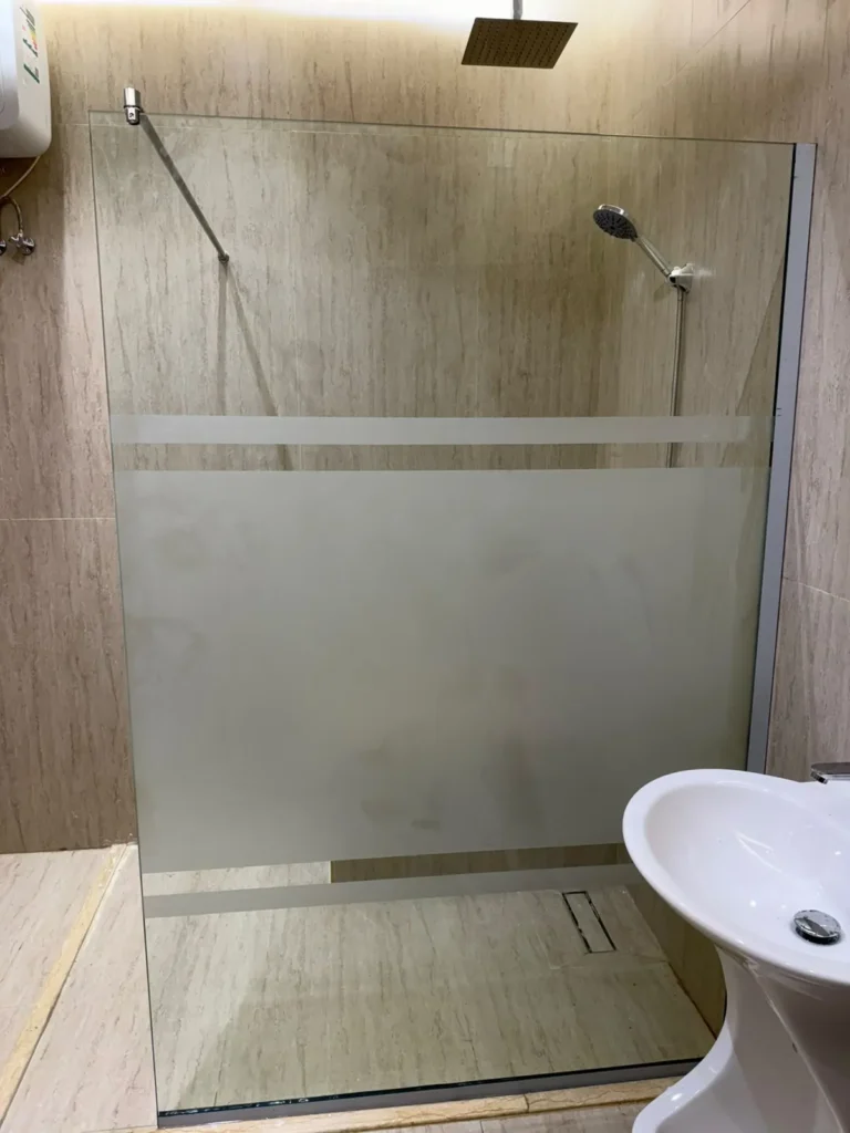 شاور زجاج سيكوريت بالمقاس